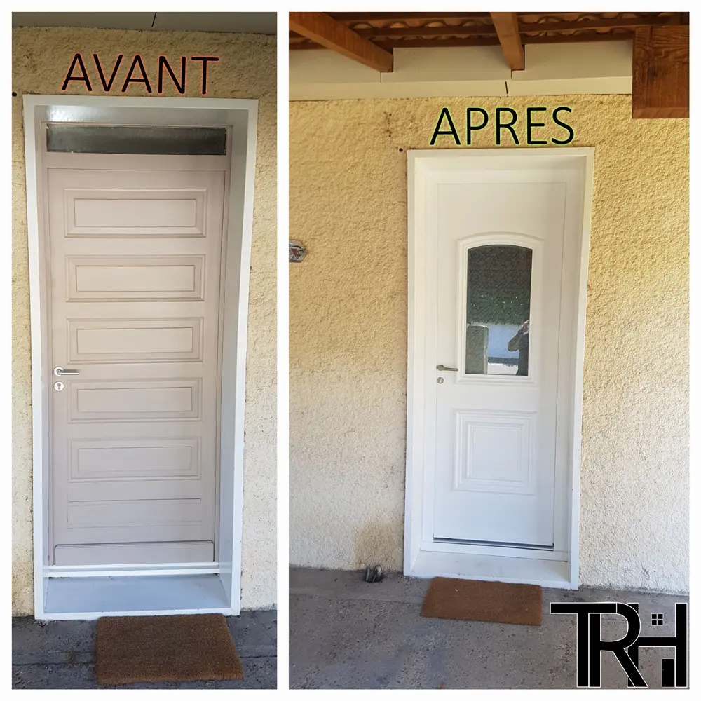 Porte d’entrée blanche rénovée vue avant et après